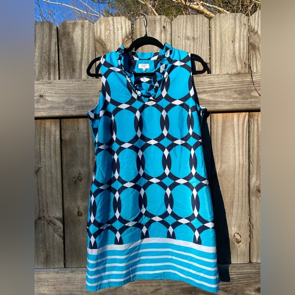 Crown & Ivy Blue and White Geometric Sleeveless Dress Size 8